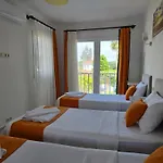 Villa Amazon *